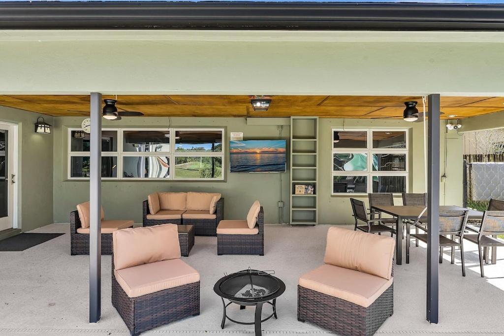 Pool Heat I Firepit And Bbq I 75"Tv I Foosball I 581Mbps Cooper City Kültér fotó