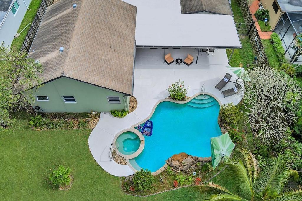 Pool Heat I Firepit And Bbq I 75"Tv I Foosball I 581Mbps Cooper City Kültér fotó